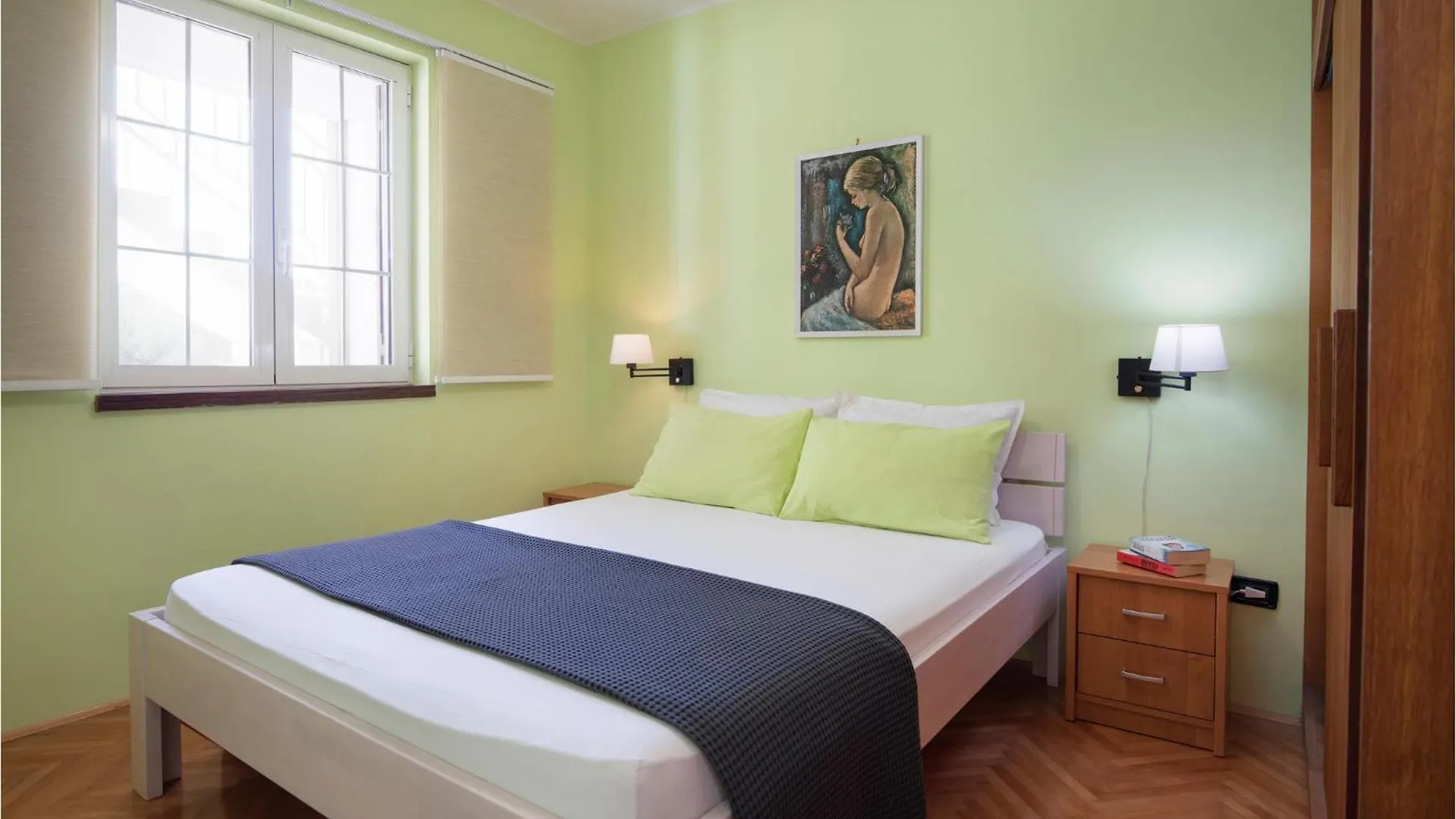 2 Bedroom Amazing Apartment In Pula